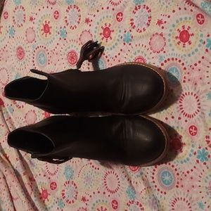 Girls Tucker + Take booties